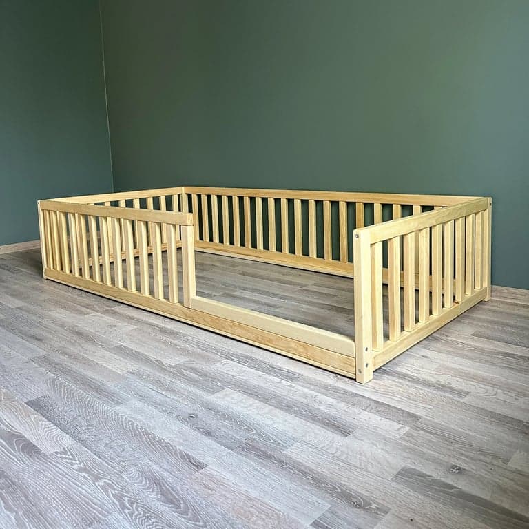 Eco Kids Universe Floor Bed With Rails With Door Full