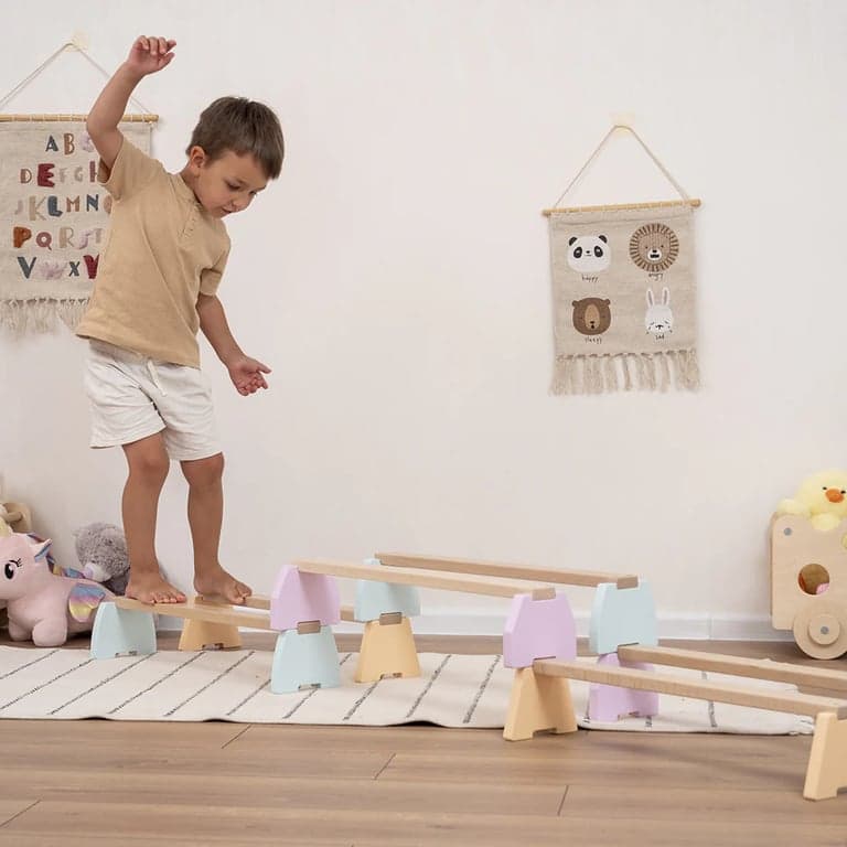 Wood and Hearts Balance Beam Set Natural Wood + Pastel 6 Planks