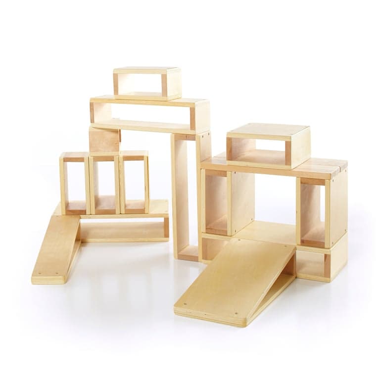 Guidecraft Hollow Blocks 16 Piece Set