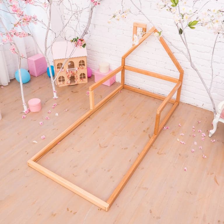 BusyWood House Floor Bed Model 3 Full Size Natural