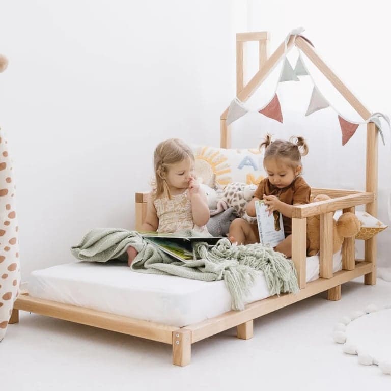 Wood&Room Playhouse Floor Bed With Legs and Slats Twin