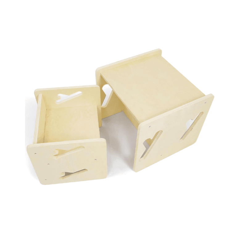 Puecrof Weaning Table and 1 Chair